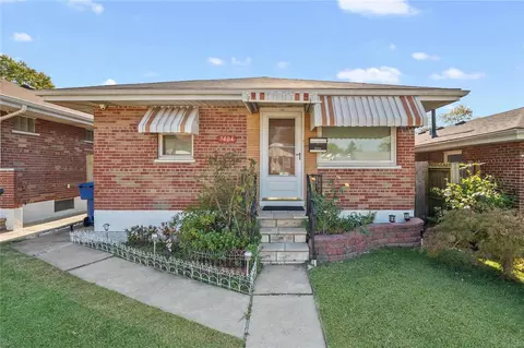 7404 Morganford Rd, Saint Louis, MO 63116