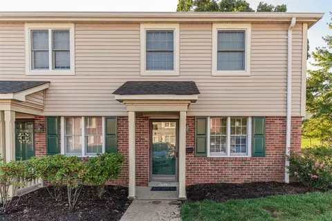1728 Blue Jay Cv, Saint Louis, MO 63144