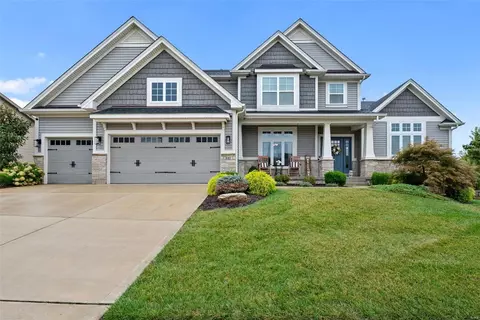 521 Leaning Woods St, Saint Charles, MO 63301