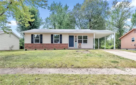 430 Lemondale Ln, Florissant, MO 63031
