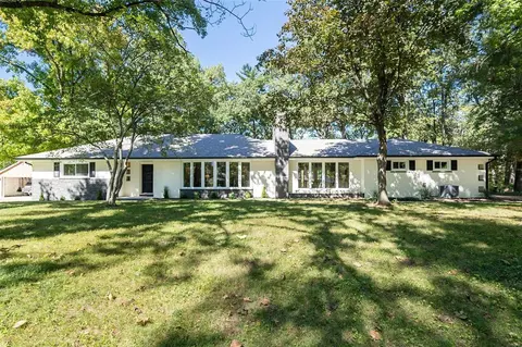 7333 Navarre Cir, Saint Louis, MO 63123