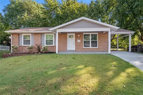 2159 Coldbrook Ct, Florissant, MO 63031