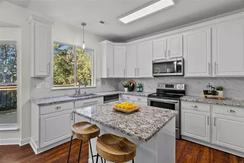 Kitchen - 7322 Macleod Ln, O'fallon, MO 63368 photo 1 of 3