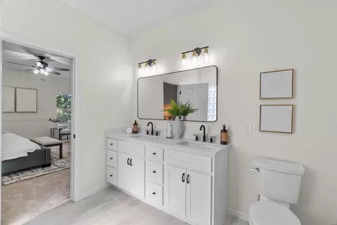 Bath - 7322 Macleod Ln, O'fallon, MO 63368 photo 1 of 4