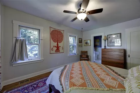 Bedroom - 219 E Jackson Rd, Saint Louis, MO 63119 photo 2 of 8