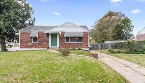 4300 Tesson St, Saint Louis, MO 63123