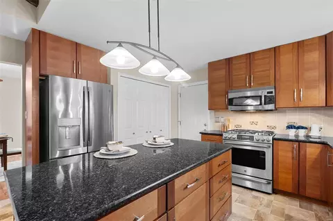Kitchen - 726 Strafford Ridge Dr, Ballwin, MO 63021 photo 1 of 3