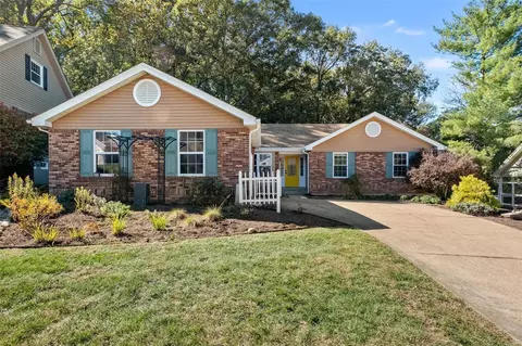 Exterior - 726 Strafford Ridge Dr, Ballwin, MO 63021 photo 2 of 5