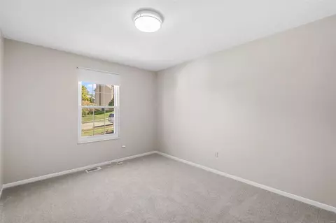 Bedroom - 726 Strafford Ridge Dr, Ballwin, MO 63021 photo 3 of 6