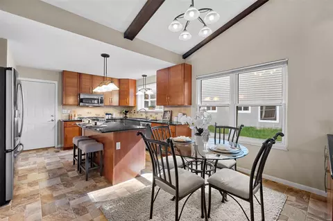 Dining - 726 Strafford Ridge Dr, Ballwin, MO 63021 photo 3 of 5