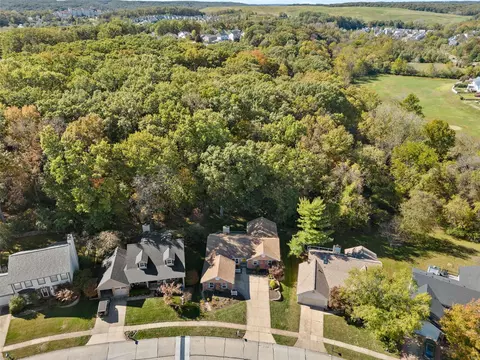 View/Area - 726 Strafford Ridge Dr, Ballwin, MO 63021 photo 2 of 3