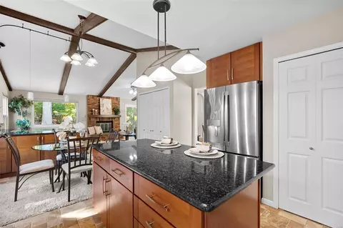Kitchen - 726 Strafford Ridge Dr, Ballwin, MO 63021 photo 2 of 3