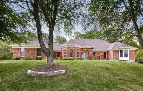 4316 Marion Garden Ln, Florissant, MO 63034