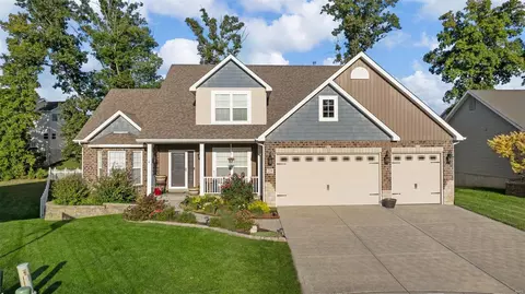 254 Lonepine Dr, Wentzville, MO 63385