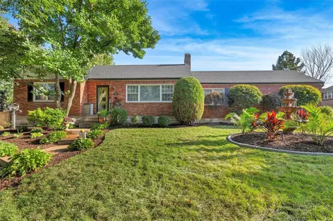 3993 Bowen St, Saint Louis, MO 63116