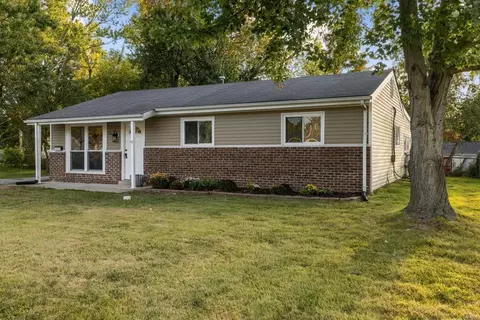 Exterior - 903 Taylor Pl, O'fallon, MO 63366 photo 2 of 5