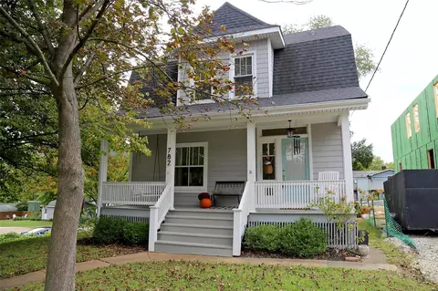 782 Tuxedo Blvd, Saint Louis, MO 63119