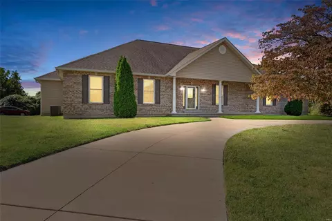 11814 Old St Charles Rd, Bridgeton, MO 63044