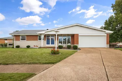 9602 Aerovista, Affton, MO 63123