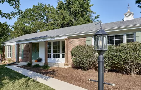 505 Antioch Ln, Ballwin, MO 63011 photo 2
