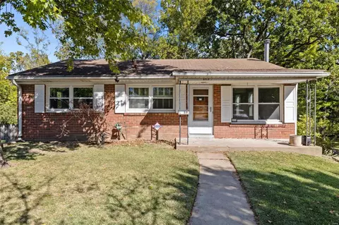 8713 Bridgeport Ave, Saint Louis, MO 63144