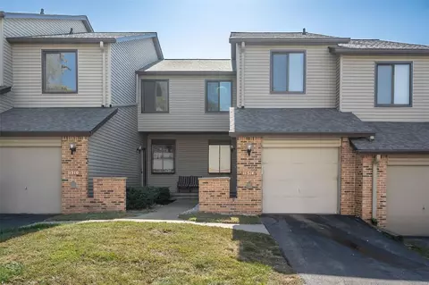 11514 Cedar Walk, Saint Louis, MO 63146