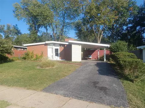 6604 Graybirch Dr, Saint Louis, MO 63134