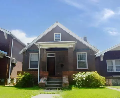 5460 Queens Ave, Saint Louis, MO 63115