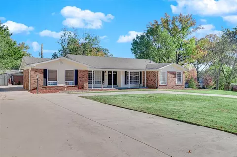 324 Norwich Ct, Ballwin, MO 63011 photo 2