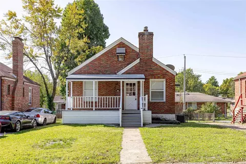 2142 Fairhaven Dr, Saint Louis, MO 63136