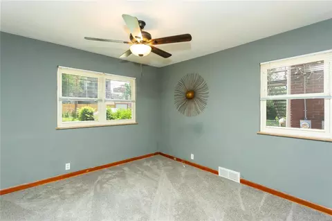 3236 S Compton Ave, Saint Louis, MO 63118 photo 17