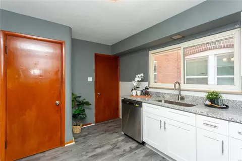 3236 S Compton Ave, Saint Louis, MO 63118 photo 12