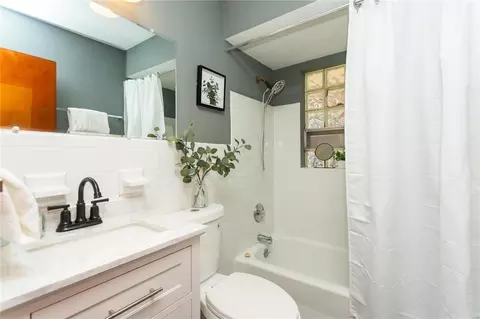 3236 S Compton Ave, Saint Louis, MO 63118 photo 13