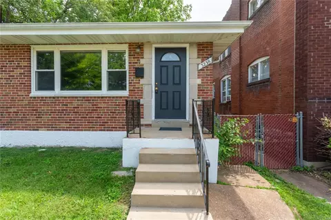3236 S Compton Ave, Saint Louis, MO 63118 photo 3
