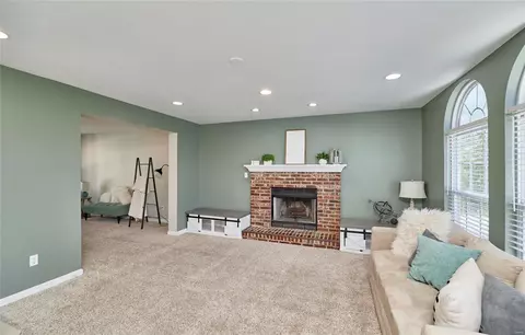 Living - 2477 Eagle Forest Dr, Saint Charles, MO 63303 photo 4 of 4