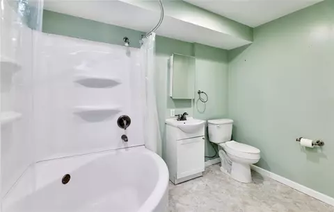 Bath - 2477 Eagle Forest Dr, Saint Charles, MO 63303 photo 7 of 9