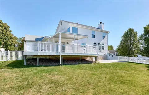 Exterior - 2477 Eagle Forest Dr, Saint Charles, MO 63303 photo 4 of 17