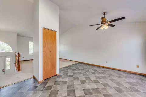 Entry Way - 46 Mallard Pointe Dr, O'fallon, MO 63368 photo 2 of 2