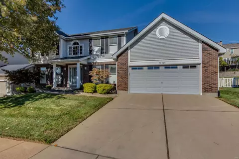 10345 Topaz Spring Dr, Saint Louis, MO 63123