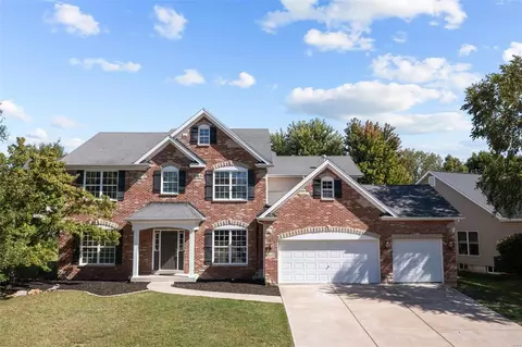 645 Sterling Terrace Dr, Saint Charles, MO 63301