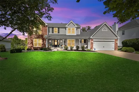 1635 Waldens Meadow Ct, Ballwin, MO 63011