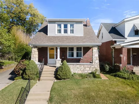 6031 Arsenal St, Saint Louis, MO 63139