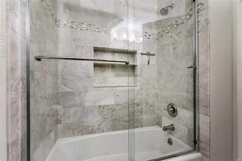 Bath - 3231 Edgar Ave, Saint Louis, MO 63143 photo 3 of 3