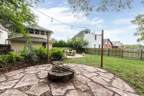 Exterior - 3231 Edgar Ave, Saint Louis, MO 63143 photo 6 of 7