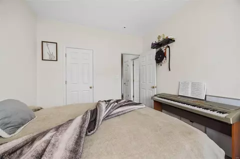Bedroom - 9 Keystone Ridge Ct, O'fallon, MO 63366 photo 4 of 7