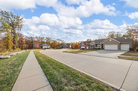 Exterior - 9 Keystone Ridge Ct, O'fallon, MO 63366 photo 4 of 5