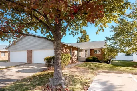1713 Forest Hills Dr #A, Saint Charles, MO 63303