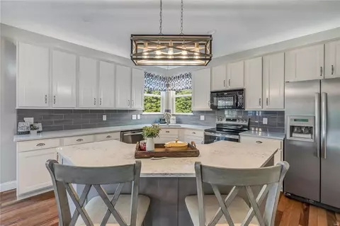 Kitchen - 552 Forby Estates Dr, Eureka, MO 63025 photo 1 of 4