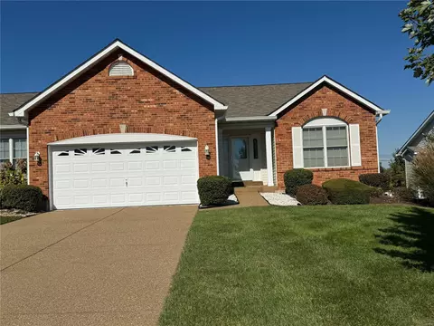 1 Nina Ct #790B, Dardenne Prairie, MO 63368