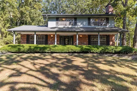 8932 Julia Dent Dr, Saint Louis, MO 63123